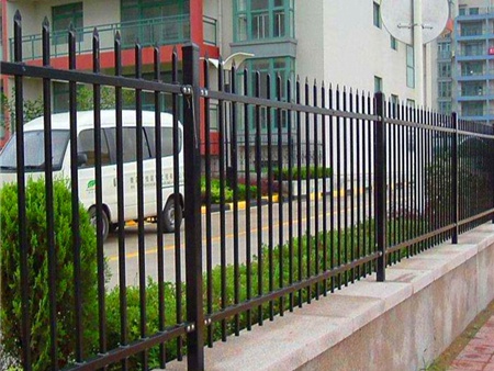 雙橫欄鋅鋼護欄  